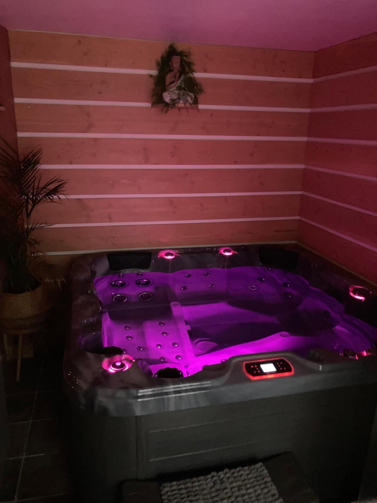 Le Chai De La Rose Spa Et Seances Bien Etre Doué-la-Fontaine Dış mekan fotoğraf