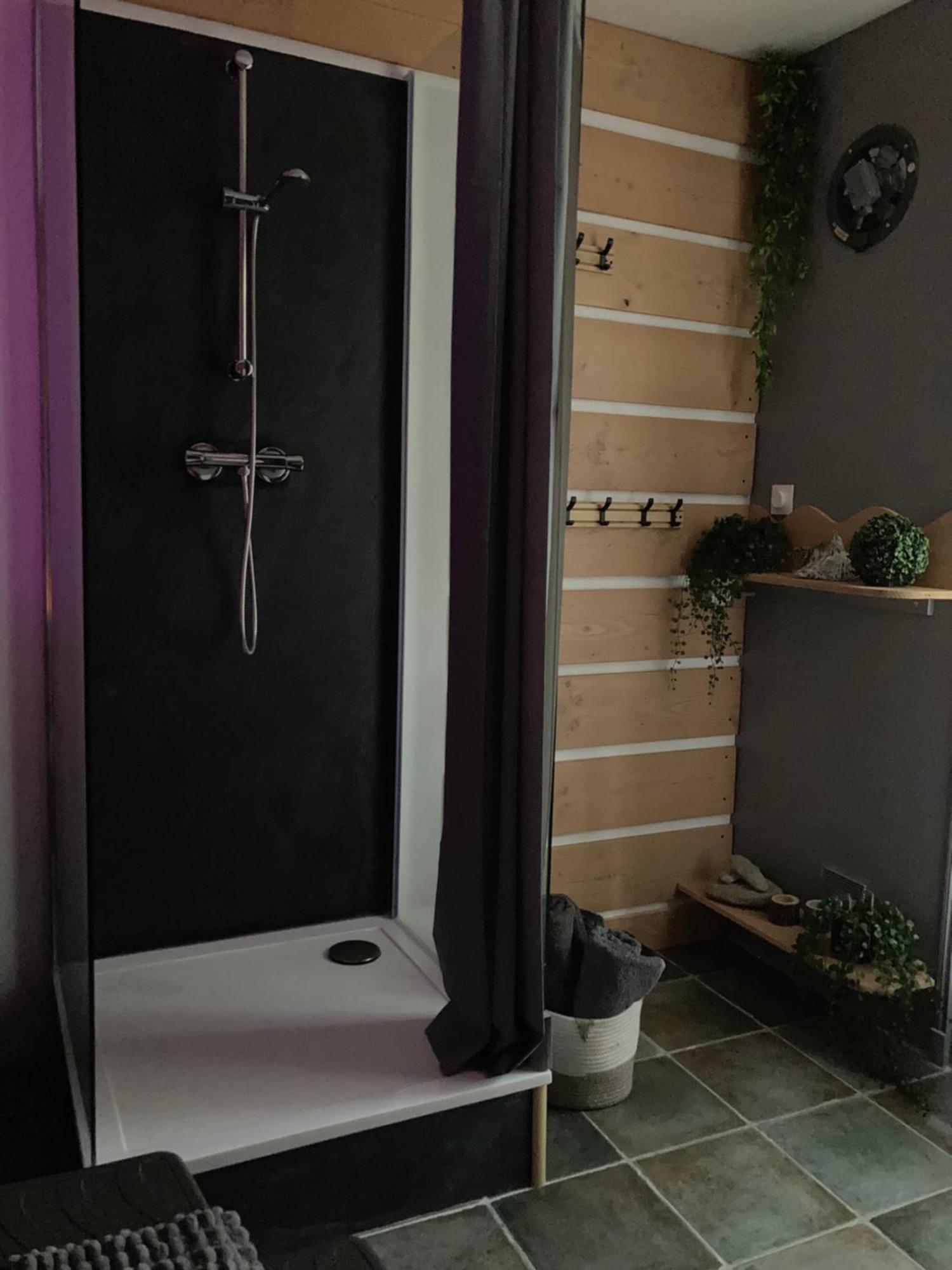 Le Chai De La Rose Spa Et Seances Bien Etre Doué-la-Fontaine Dış mekan fotoğraf